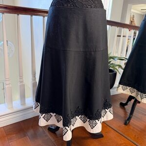 Oscar de la Renta Black Asymmetrical Skirt with White Lace